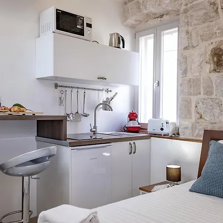 Successus Old Town House Апартаменти Хвар
